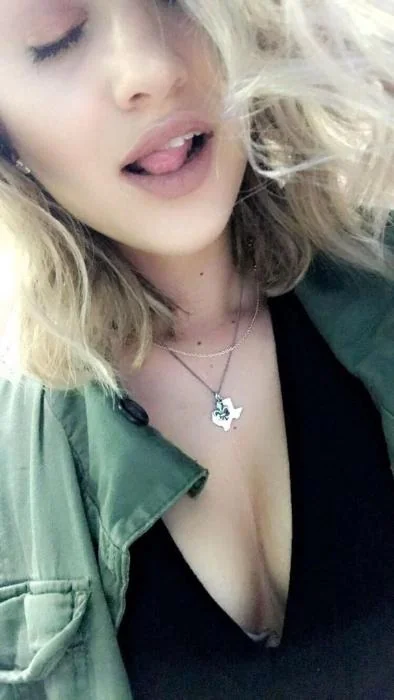 Vanessa aus Pfäffikon