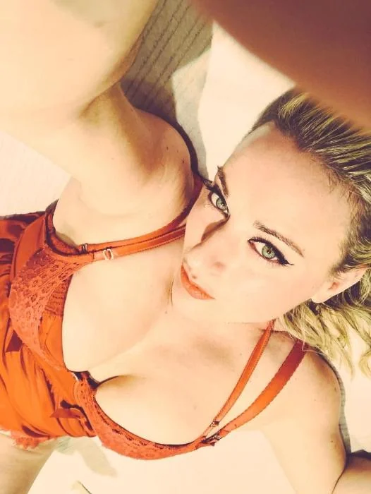 Claudia aus Neuendorf